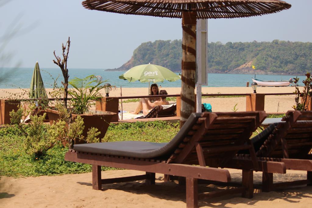 มารีโปซา บีช โกรฟ Hotel อากอนดา ภายนอก รูปภาพ