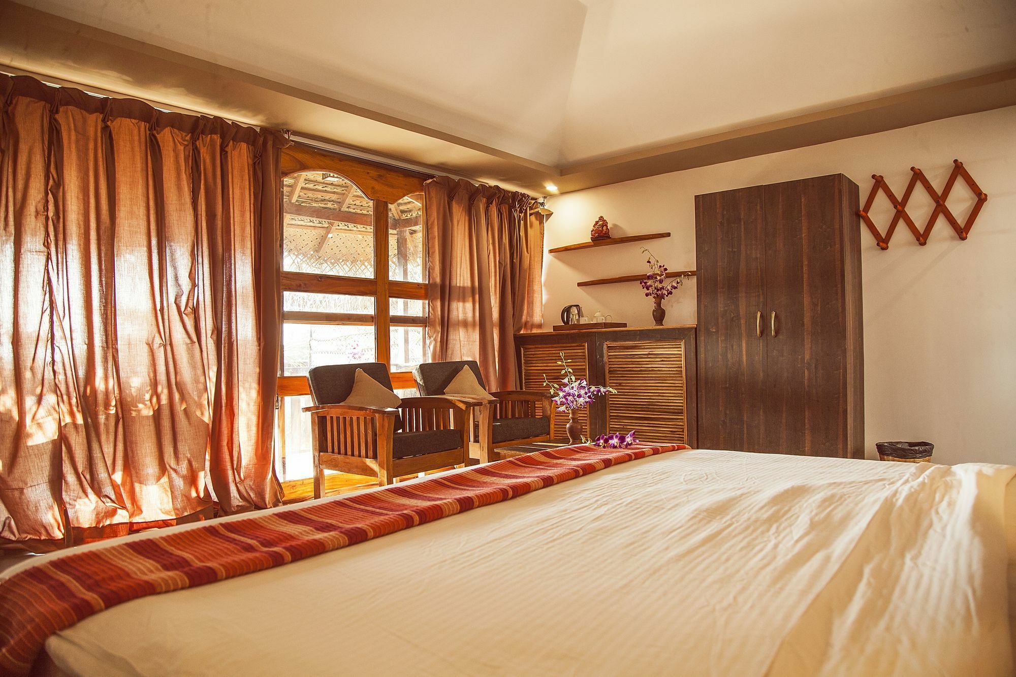 มารีโปซา บีช โกรฟ Hotel อากอนดา ภายนอก รูปภาพ